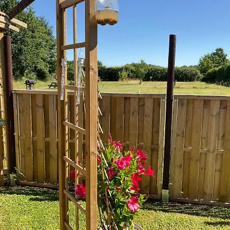 Bed and Breakfast Le Jardin De Rose 24 Feuillebert 86700