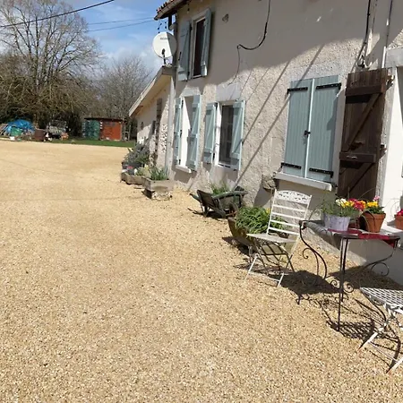 Le Jardin De Rose 24 Feuillebert 86700 Nocleg ze śniadaniem