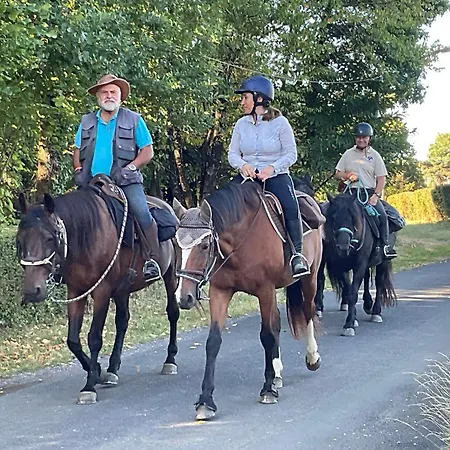 Nocleg ze śniadaniem Le Jardin De Rose 24 Feuillebert 86700 *